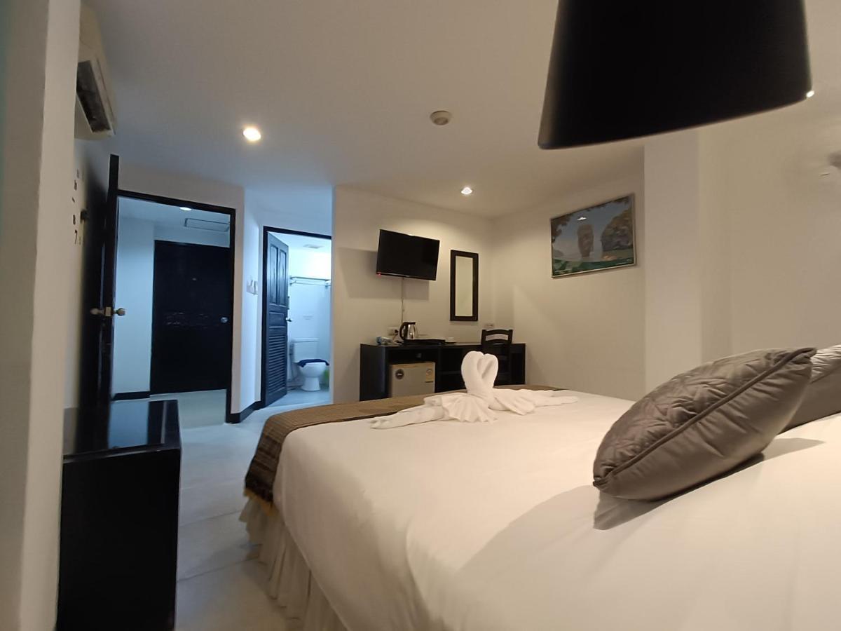Noble House Patong酒店 外观 照片