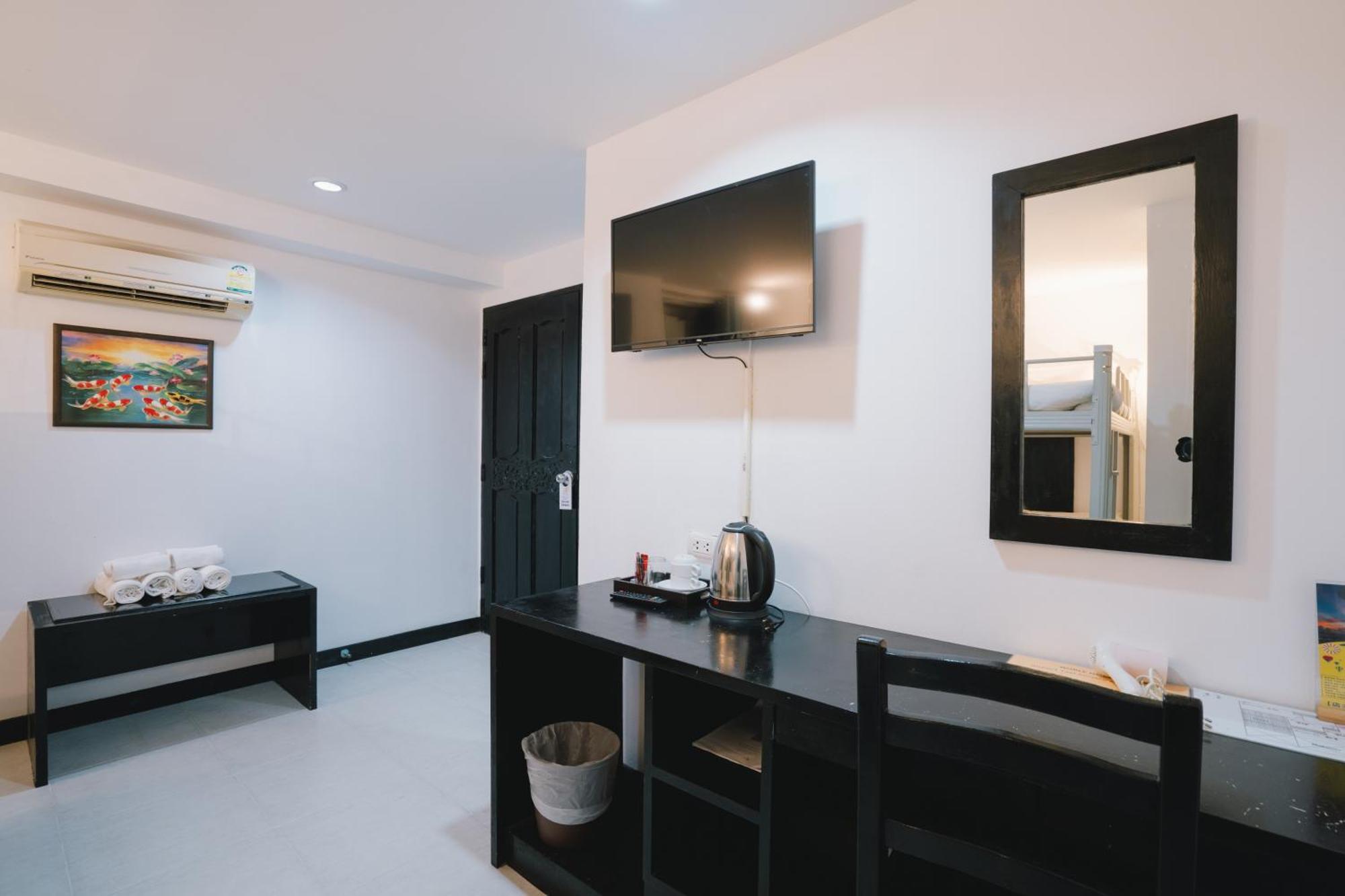 Noble House Patong酒店 外观 照片